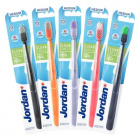 Jordan Clean Smile medium fogkefe 1db Jordan Clean Smile medium fogkefe 1db
